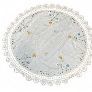Vintage Floral Embroidered Dresser Scarf Doily‎ Round Tablecloth Crochet Trim